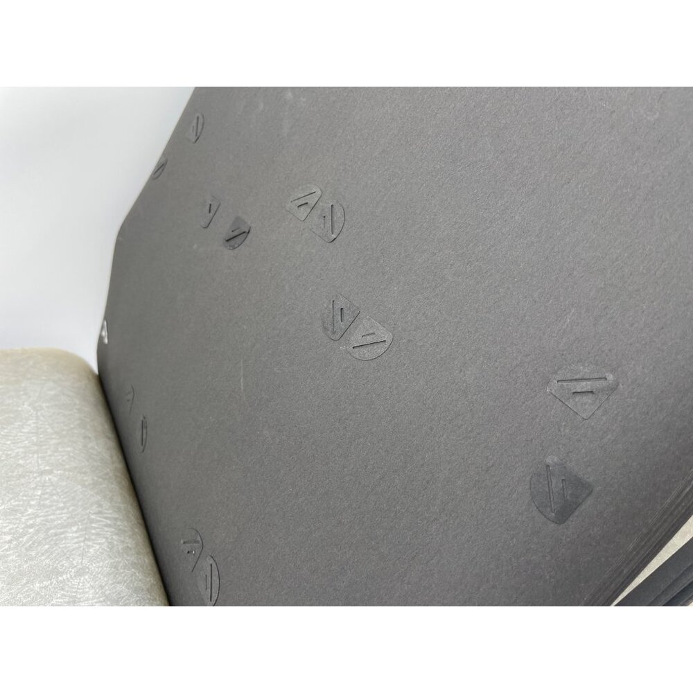 Vintage Baby In Red Photo Album  27 Black Pages & Vellum Inserts Used Linen Spin - Picture 4 of 12